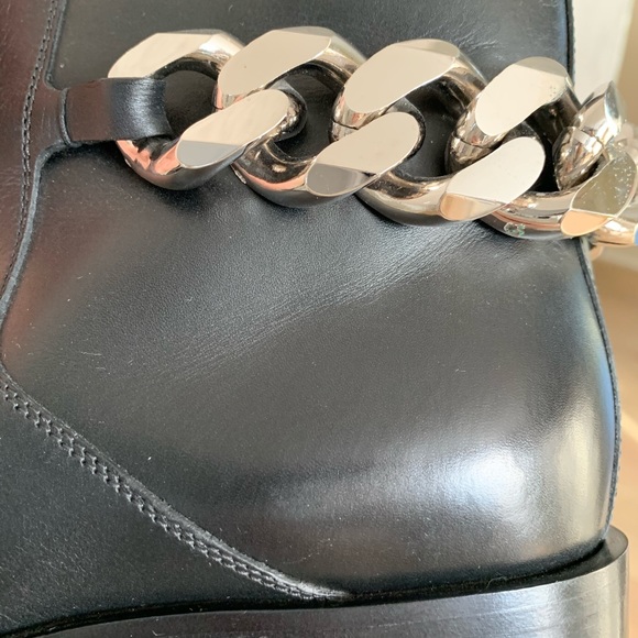 Authentic Givenchy Laura silver chain tall boots - Picture 4 of 8